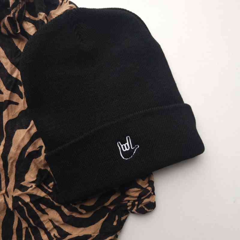 Gorro Beani -amor negro- miniatura 2