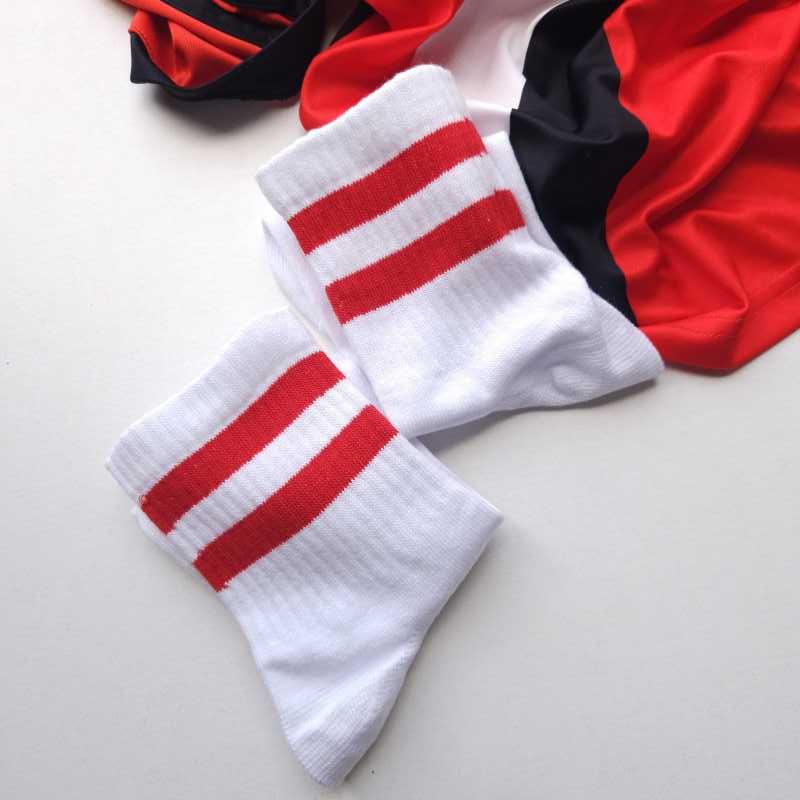 Tenis Entrelazando Colores - El Más Grande - imagen 1