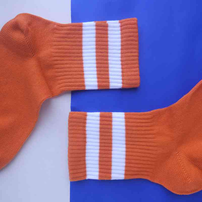 Tenis Old School - Anaranjadas